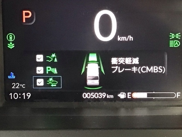ホンダが推し進める総合先進安全装備のセンシング搭載！　衝突や斜線はみだしなどの危険が予測される時、センサーが警告。ヒューマンエラーを高度先進技術が補完してくれます。