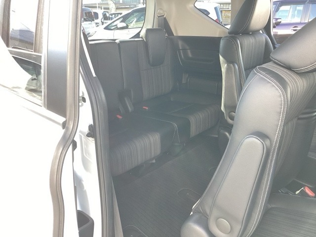 保証期間を1年又は4年間延長することができる「ホッと保証プラス」がございます。しかも距離無制限、購入時しか入れない保証延長プランです。詳細はスタッフにご確認ください。※対象外車両もあります