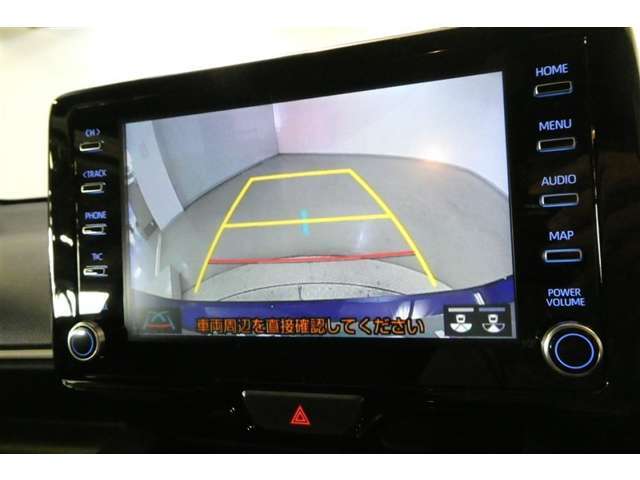 バックモニターガイドが付いているので安心！夜間でもハッキリとよく見えるので暗い所でも確認出来て安心です。