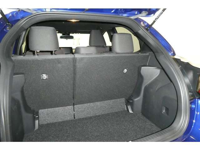 走りにこだわりながら収納力も持ち合わせたお車です。荷物を載せて軽快なドライブを楽しめますよ♪