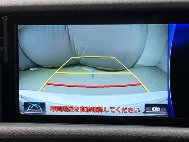 バックカメラも搭載！駐車が苦手な方でも後ろが見えますので心配ございません。