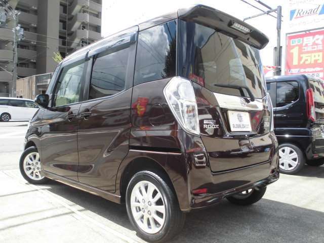 下取り車・買取り車もロードカンパニーで、お任せ下さい。古いから・多走行だからといって、諦めず、まずは査定させてください。御質問等、御座いましたらメールでも電話でも、お気軽にお問い合わせ下さい。