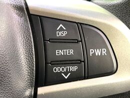 【ステアリングスイッチ】運転中、前方から目線をそらすことなく、オーディオ等の操作が可能な便利機能！安心＆快適なドライブを演出してくれます♪