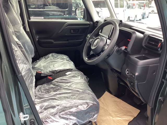 未使用車なので綺麗です。新車時のカバー付いたままです★