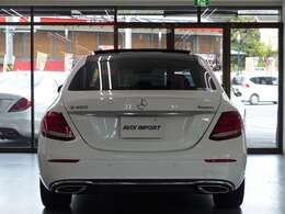 ECOスタートストップ機能（アイドリングストップ）により燃費向上を実現！！　さらにはAIR BODY CONTROLサスペンションが標準装備されており、快適性と俊敏性を高い