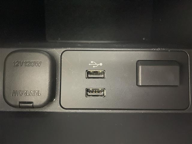 商談ルームにはキッズルームも完備しています☆お子様連れでもゆっくりとお車をお選びいただけます！