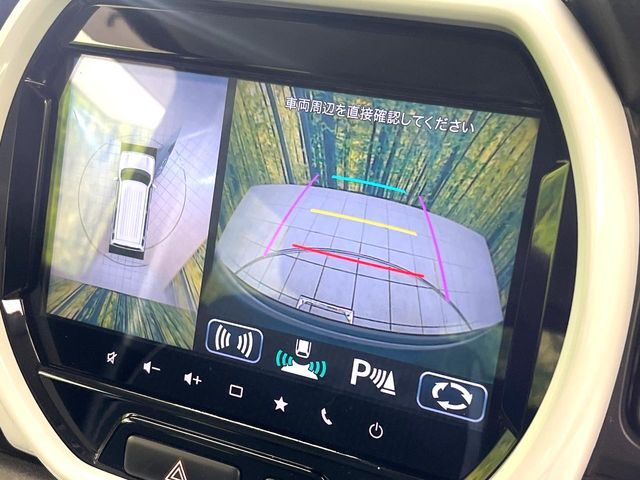 【全方位モニター用カメラ】専用のカメラにより、上から見下ろしたような視点で360度クルマの周囲を確認することができます☆死角部分も確認しやすく、狭い場所での切り返しや駐車もスムーズに行えます。