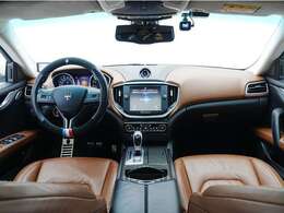 「キズやエンジンの状態は?」「イヤな臭いはしない?」「修理歴や水没車じゃないか気になる！」どんな小さな不安でもお答えします。お気軽にお問い合わせください！