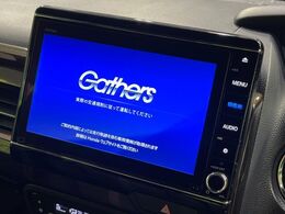 【大画面ナビ】人気の大型8インチナビを装備。存在感のある大画面はインパクト大！ナビ利用時のマップ表示は見やすく、テレビやDVDは臨場感がアップ！いつものドライブがグッと楽しくなります♪