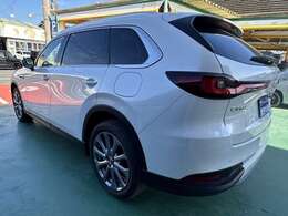 ★支払総額の他に費用は頂きません★支払総額には納車前の整備費用、諸経費、税金が含まれております。基本プランであればこの価格以上は頂きません。