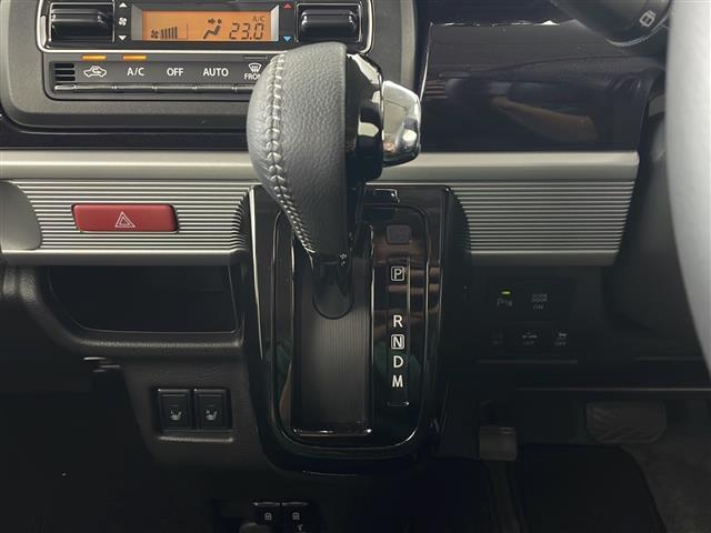 【シフトレバー】シフトも操作しやすく快適なドライブを楽しんでいただけます！