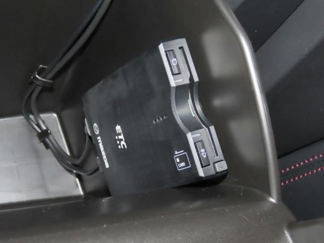 【ETC装着】再セットアップ後高速道路の料金所をノンストップで通過できて大変便利です。