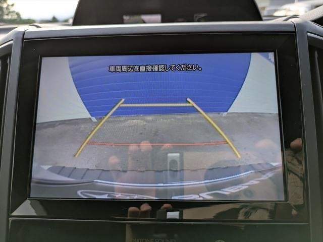後方確認に便利なバックカメラ装備！！狭い駐車場や後方が確認しづらい場所に駐車するときや、車を切り返す時に安心の装備です！！