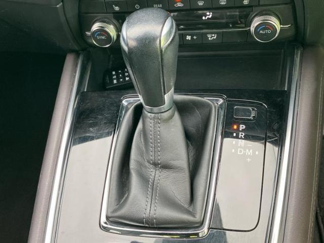 お車に合わせて無料保証以外にも、保証範囲、期間、距離を拡充させた有料保証もご用意しております！中古車の購入が初めてで不安・・・というお客様もご安心ください！