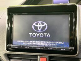 【純正9型ナビ】人気の純正ナビを装備しております。ナビの使いやすさはもちろん、オーディオ機能も充実！キャンプや旅行はもちろん、通勤や買い物など普段のドライブも楽しくなるはず♪