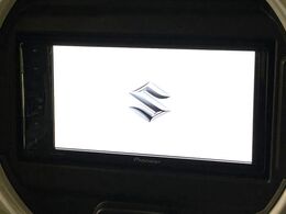 【ディスプレイオーディオ】お手持ちのスマートフォンとの連携で、ナビや音楽再生など各種アプリを使用可能。スマホに近い感覚でお使いいただけます♪