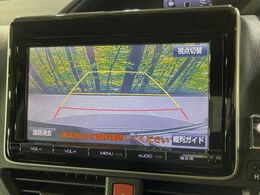 【バックカメラ】駐車時に後方がリアルタイム映像で確認できます。大型商業施設や立体駐車場での駐車時や、夜間のバック時に大活躍！運転スキルに関わらず、今や必須となった装備のひとつです！