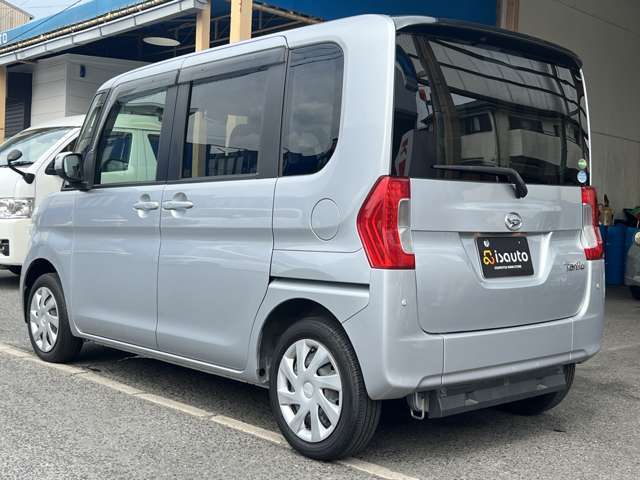 水垢取りも行っております！！洗車では、なかなか落ちない「水垢」、キーパーコーティングの作業に含まれる汚れ落としで、水垢と一緒にキレイになります。詳しくはキーパー技術認定店アイエスオートまで☆