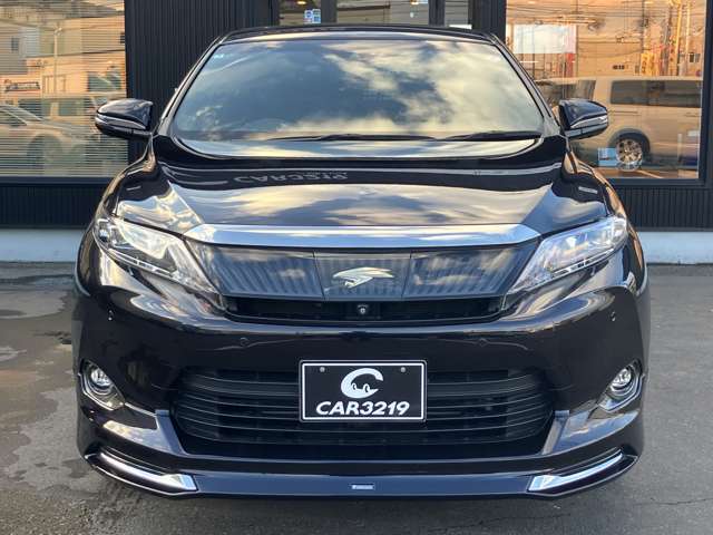 グレードは「プレミアムアドバンスドパッケージ」！