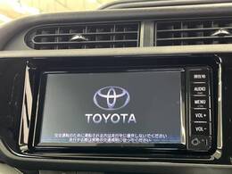 【純正ナビ】人気の純正ナビを装備しております。ナビの使いやすさはもちろん、オーディオ機能も充実！キャンプや旅行はもちろん、通勤や買い物など普段のドライブも楽しくなるはず♪