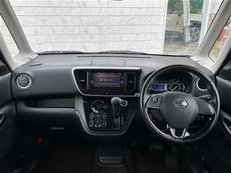 【インパネ全体】車内の雰囲気でお車の印象も変わります。自分好みのお車を見つけていきましょう！