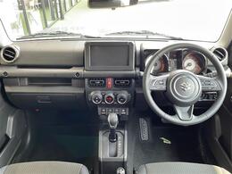 【インパネ全体】全方位で視界が広く、高い目線で運転もしやすいです！◆乗って触って体感してみてください！！当社車両は試乗可能です！お気軽にスタッフまでご相談ください！