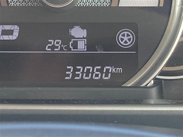 【スピードメーター】メーターがシンプルで見やすく運転しやすいですね！