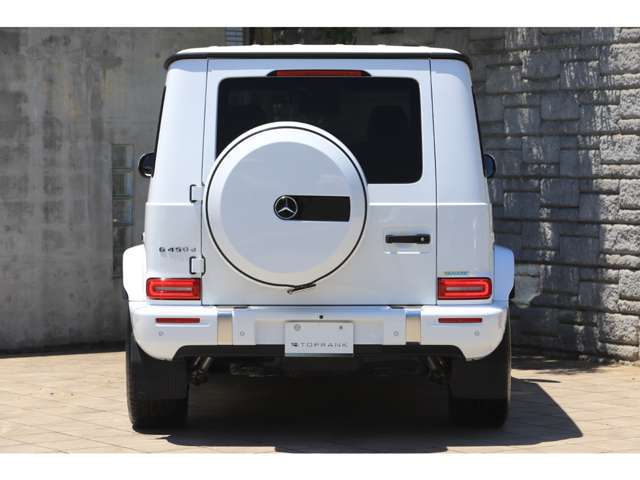 写真を送るだけでカンタンにお車の査定ができるサービスをご用意しております。査定額にも自信がありますので、遠方のお客様や気軽に査定額を知りたいといったお客様は是非ご相談ください。