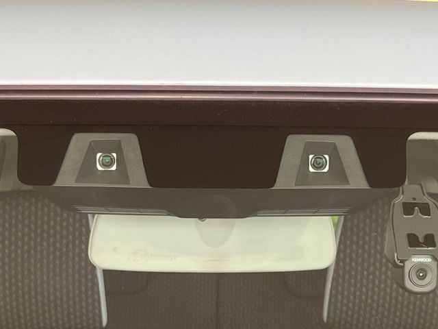 【スズキ　セーフティサポート】走行中に前方の車両等を認識し、衝突しそうな時は警報とブレーキで衝突回避と被害軽減をアシスト。より安全にドライブをお楽しみいただけます。
