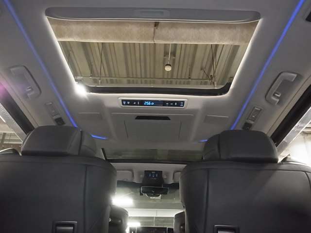 ご自宅からの商談も可能です！系列店舗在庫は一部車両を除きお取り寄せ陸送費は無料で対応中♪お気軽にご相談ください！
