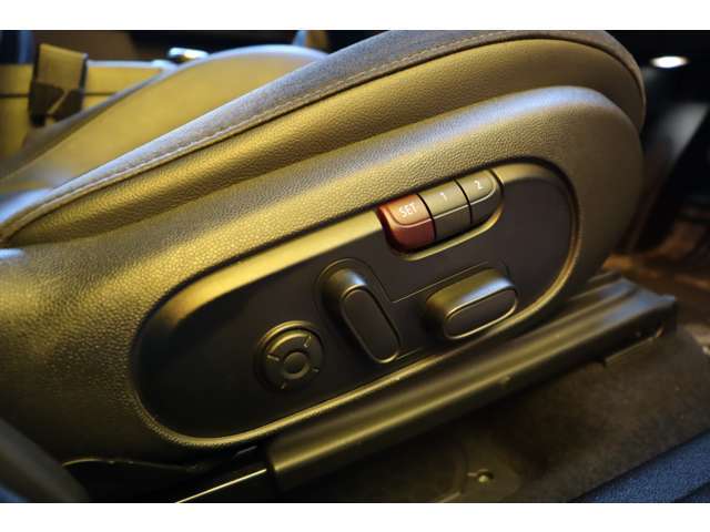 メモリー機能付きパワーシート