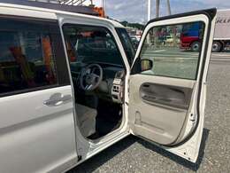 パワーウィンドウ付き☆運転席で全部の窓を開閉することが可能！！快適にドライブをお楽しみいただけます☆