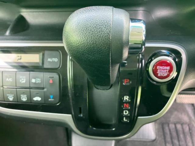 国産車から輸入車まで多様なお客様のニーズのお応えできるように、全国規模で豊富な在庫展開！車のことならWECARSへ！