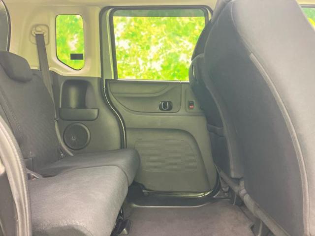 WECARSでは各商談席に大型モニターをご用意しております！見やすい大画面でゆったりと全国の在庫をご覧いただけます！是非ご来店お待ちしております！