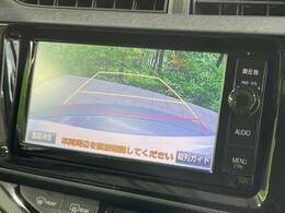 【バックカメラ】駐車時に後方がリアルタイム映像で確認できます。大型商業施設や立体駐車場での駐車時や、夜間のバック時に大活躍！運転スキルに関わらず、今や必須となった装備のひとつです！