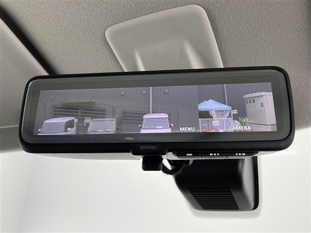 【バックミラー】大きくて見やすいので、後方を見るときも安心です！