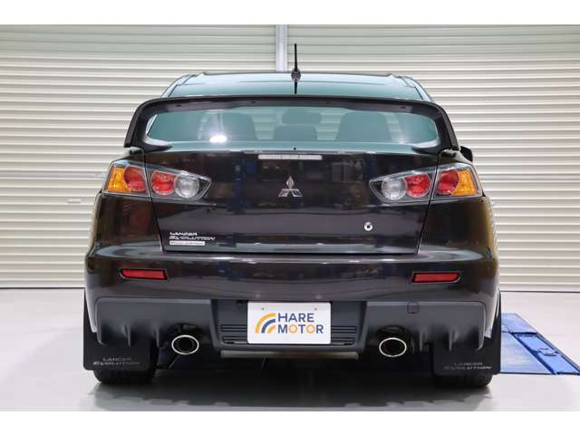 リヤスポイラー