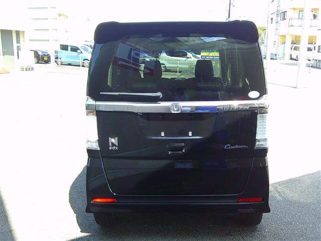 全車外装を丁寧にバフで磨き、撥水系コーティングを施工して納車です♪中古車とは思えないピカピカな輝きできっとご満足頂けるはずです♪キレイなお車って気分が良いですよね♪