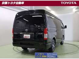 車線はみ出し防止警告してくれる【レーンアシスト】、衝突予防および衝突安全システム【PCS】搭載で安心をサポートします。なお、この車は登録済み未使用車です。シートには革調シートカバーが装着されています。