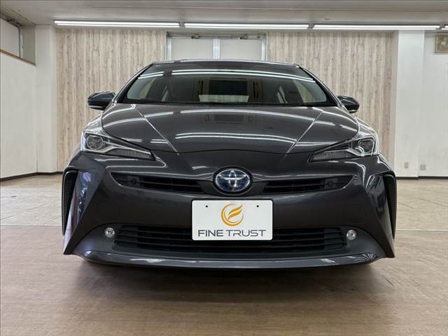 当社自慢のお車です。装備・機関系チェック済み♪横にこの車のセールスポイントを、写真と説明でアピールしてあります♪まずはご覧になってください。