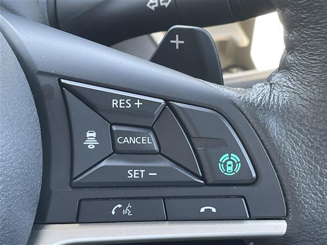 【クルーズコントロール】高速道路で便利な機能です！！アクセルを離しても一定速度で走行ができる装備です。加速減速もスイッチ操作でOKです。