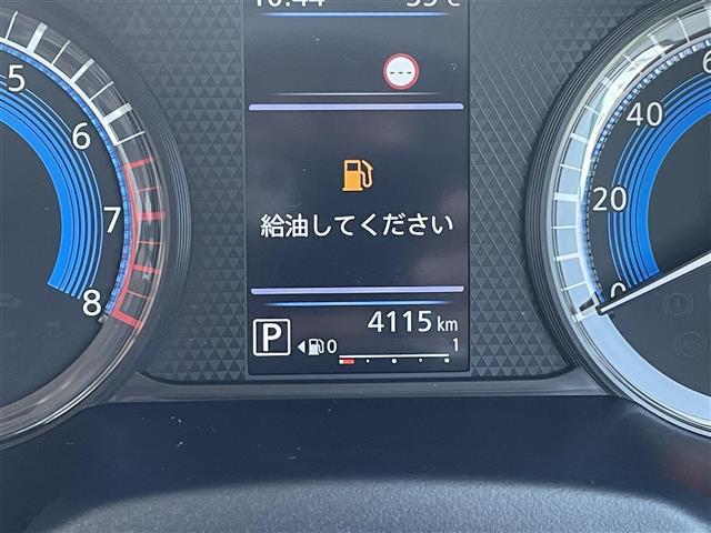 【　メーター　】メーターまわりも鮮やかに照らし出され、デザイン、安全性ともにバッチリですね♪