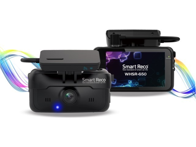 駐車中も録画する駐車監視録画機能を搭載し衝撃を感知した場合、エンジンON時に当て逃げお知らせボイスでご案内します。タイムラプス機能搭載により、長時間の録画が可能になりました。