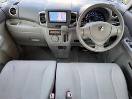 【インパネ全体】全方位で視界が広く、高い目線で運転もしやすいです！