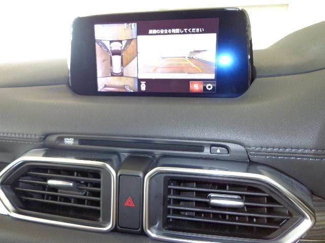 CD/DVDのほか、USB接続ポートにAUX端子を装備しています。スマートフォンやミュージックプレーヤーなどの接続に最適です。もちろんブルートゥース接続にも対応しています！