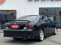 ご来店前にお問合せフォームから「来店予約」をお願い致します。予約ナシの当日のご来店については恐れ入りますがお電話で在庫確認をお願い致します。展示場とは別のバックヤードに保管している場合がある為です。