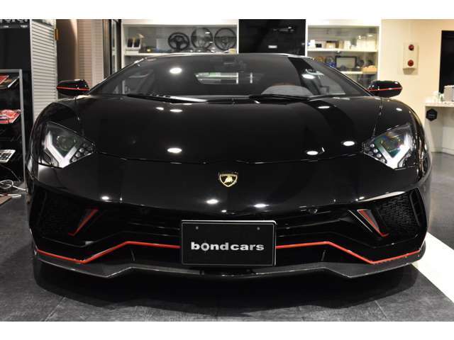 ランボルギーニ アヴェンタドール LP780-4 ウルティメ 4WD 2022
