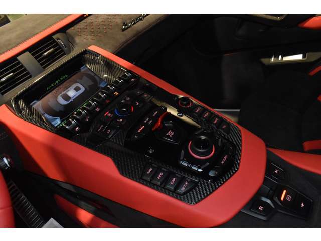 ランボルギーニ アヴェンタドール LP780-4 ウルティメ 4WD 2022