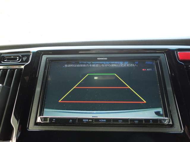 バックカメラ装備で駐車も楽々！