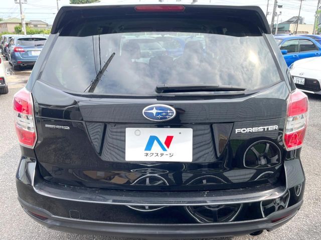 安心の最長10年・走行無制限保証（有償）をご用意。保証内容も充実はもちろん、無料点検＆オイル交換や、年中無休の全国・24時間ロードサービスも付帯されておりますのでご安心下さい。